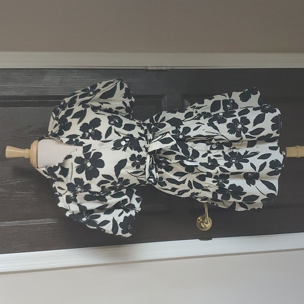 Jessica Simpson Black & White Floral Dress nwot